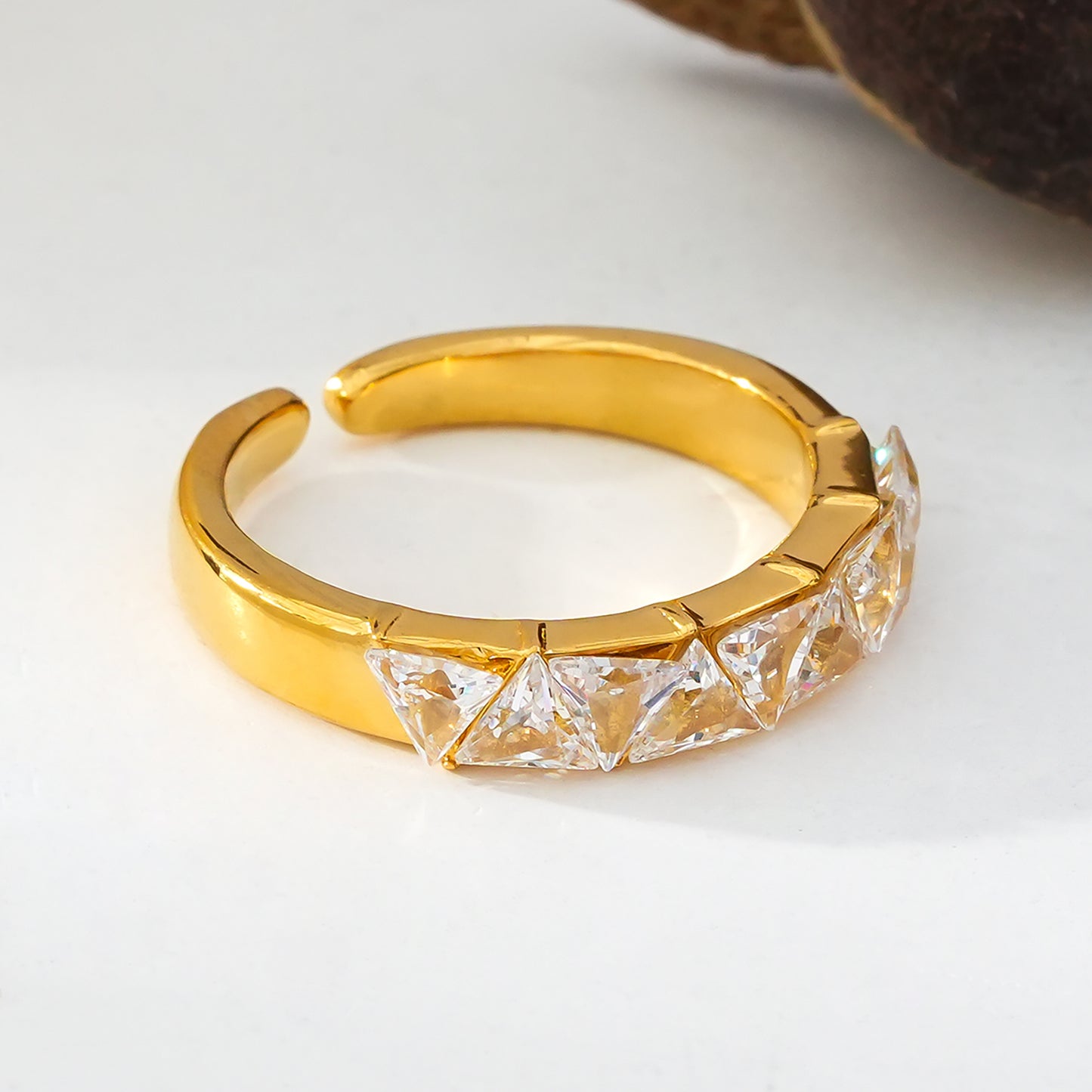 Style ALLY Gold: Zirconia Encased Row Ring