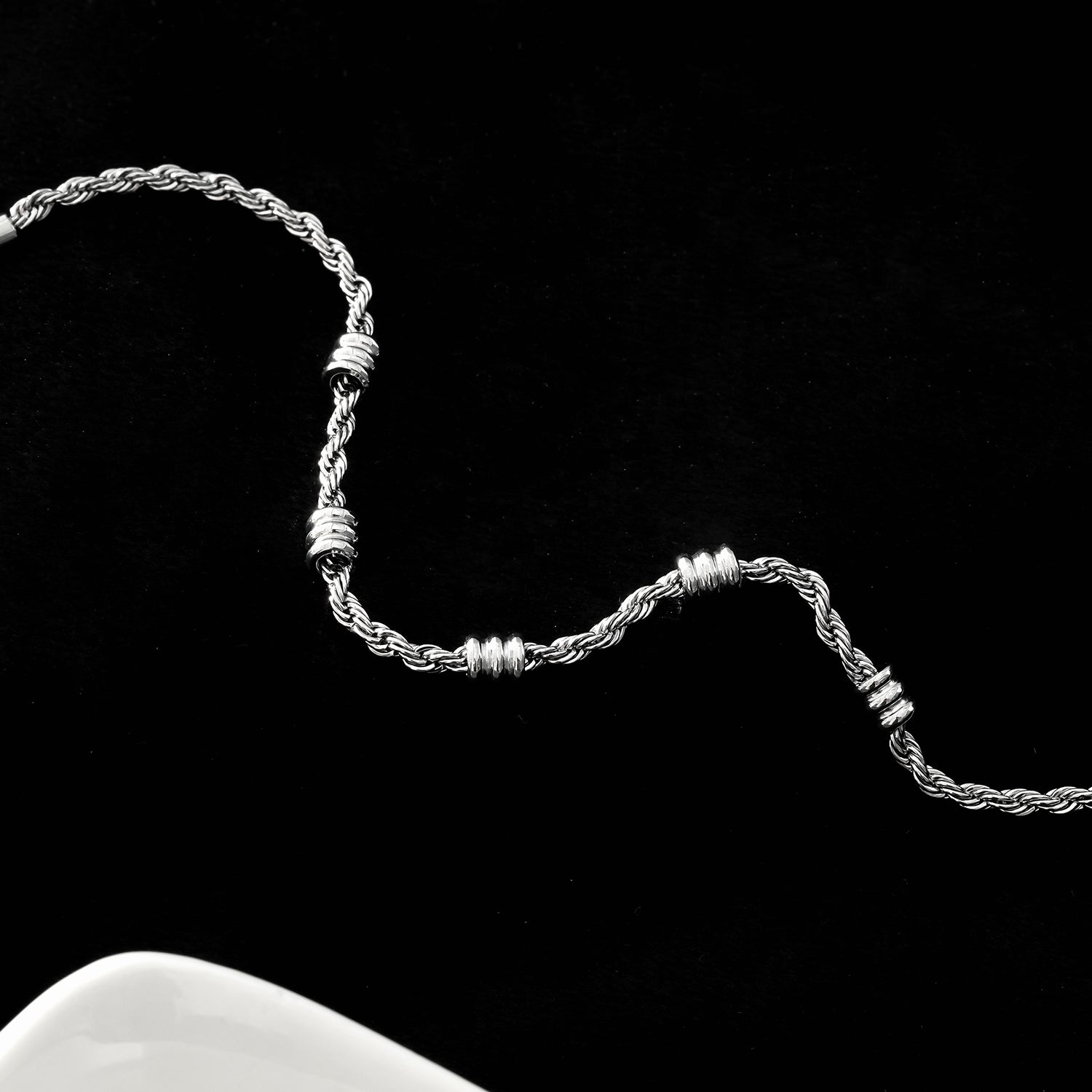 AMIENS Silver Toned White Gold: Beaded Rope Chain Bracelet