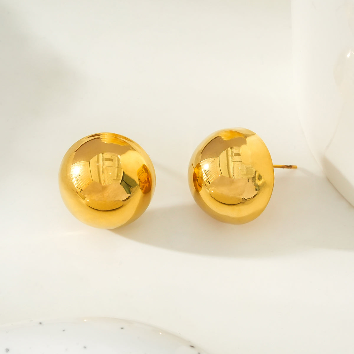 AUGUSTA Gold: Contemporary Spherical Stud Earrings