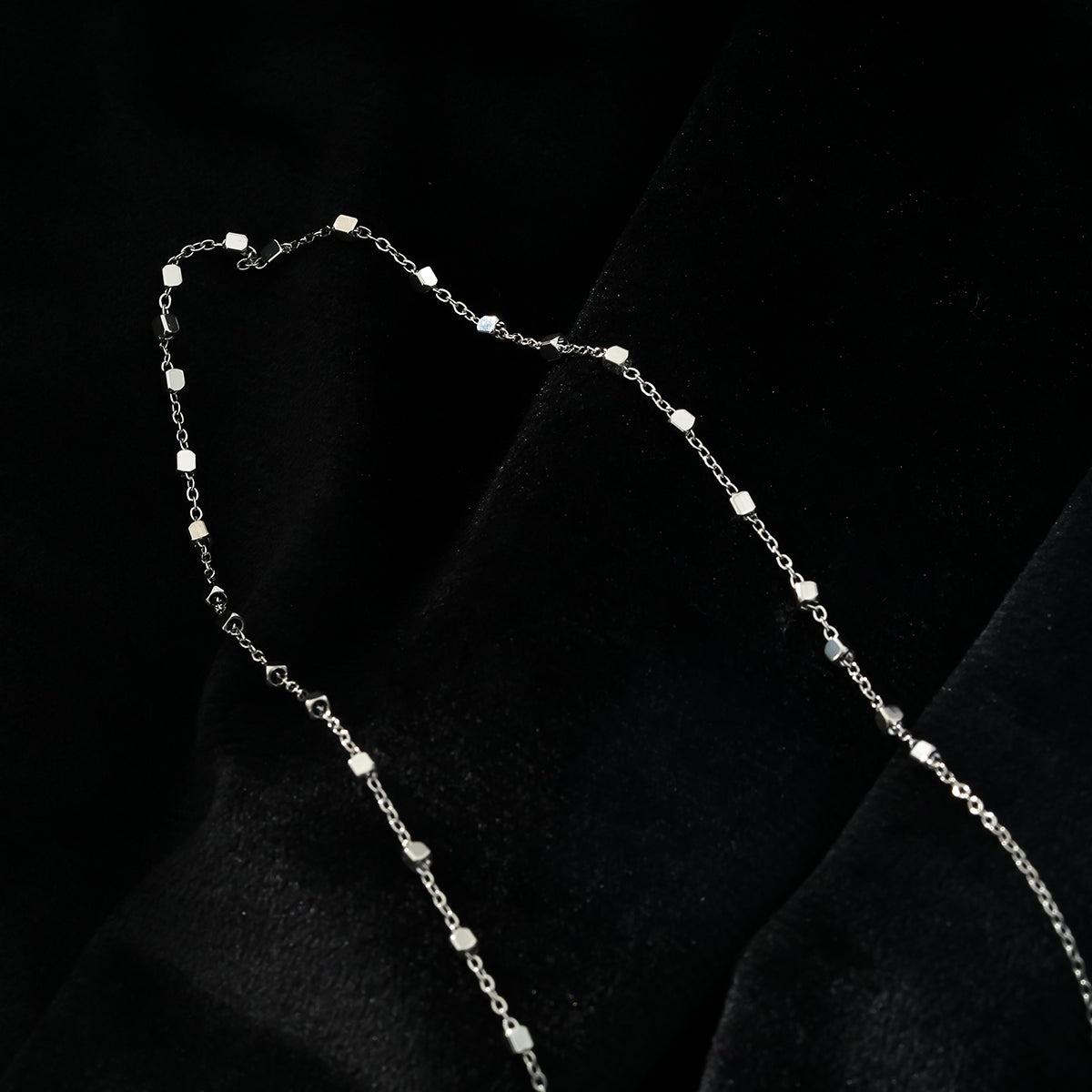 AUREOLE: Essential Daily Chain with Delicate Square Beads in Silver Toned White Gold.