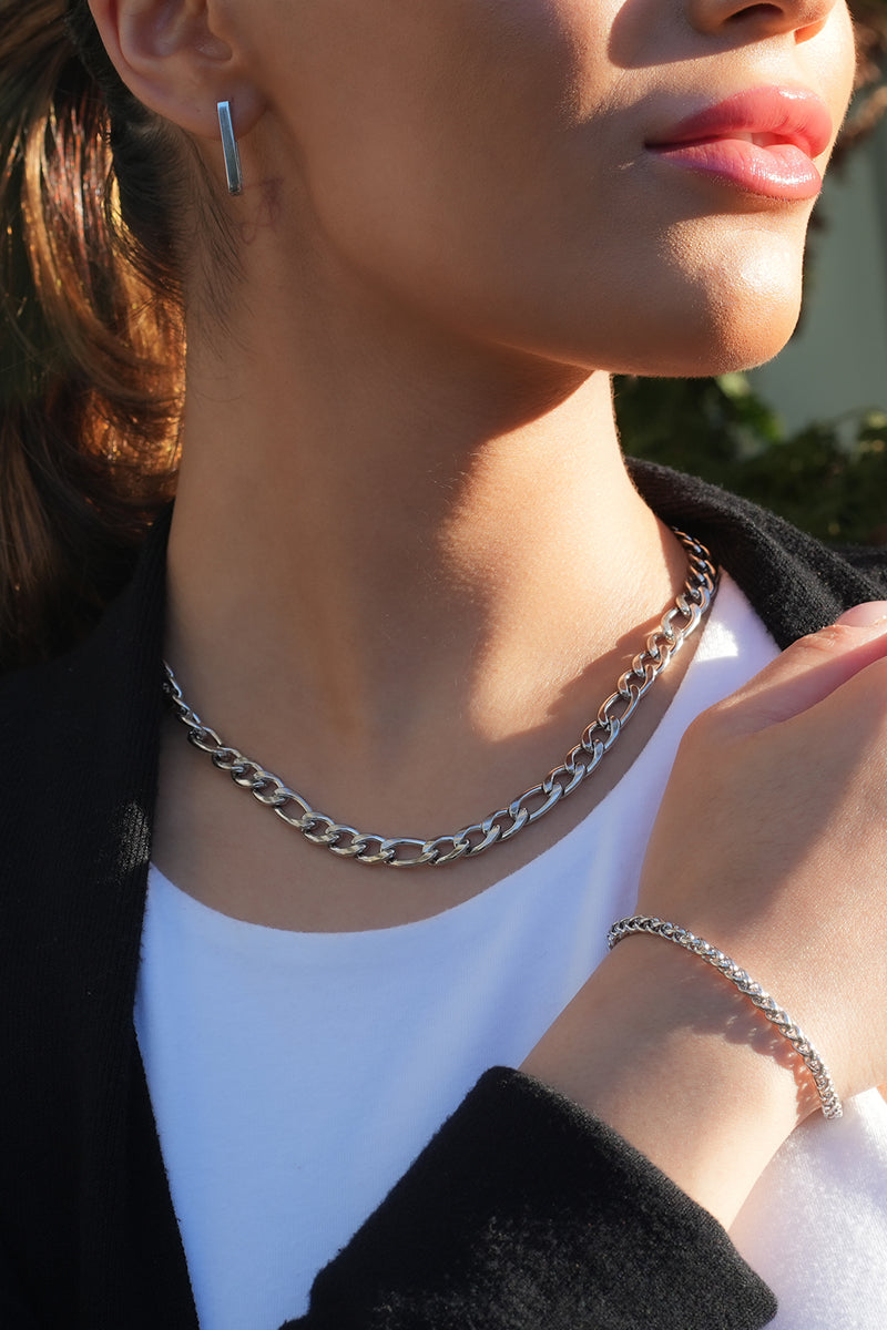 Style BROMLEY 6138: Cuban-Link Statement Chain Necklace in Silver