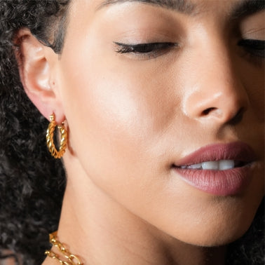 DAVANIA Texture Swirl Hoop Gold Earrings