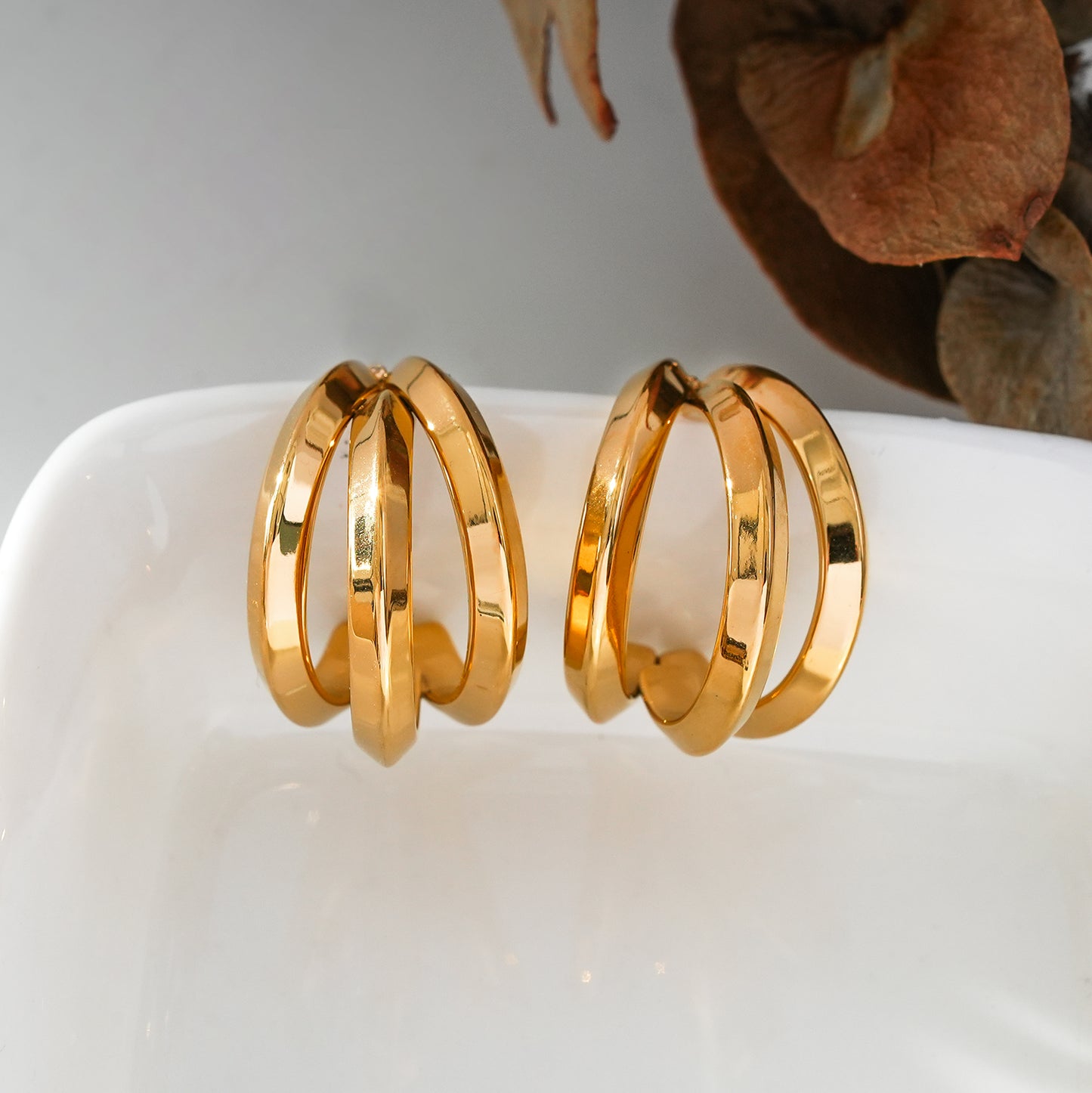 Style GRIZZANA: Triple Hoop Gold Earrings