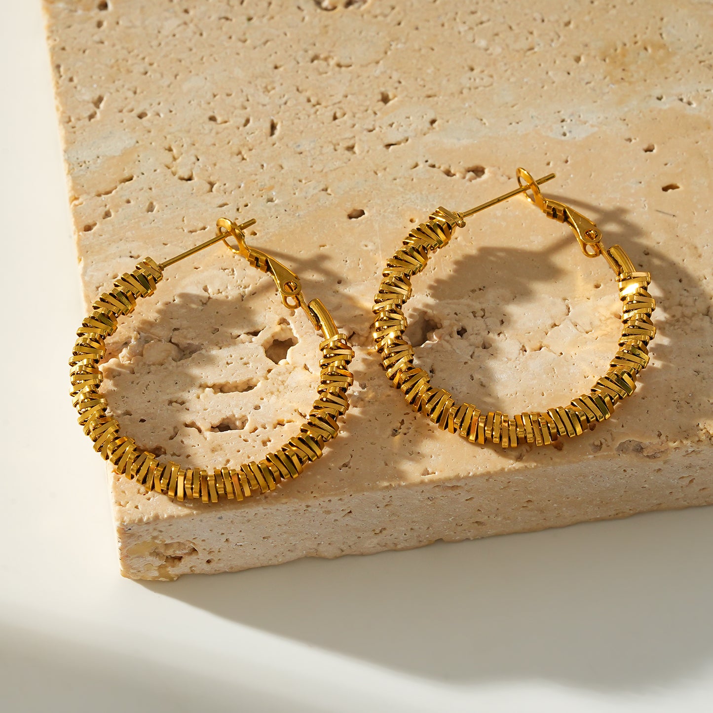 Style SPRINGDALE: Textured Geometric Square Beaded Hoop Earrings