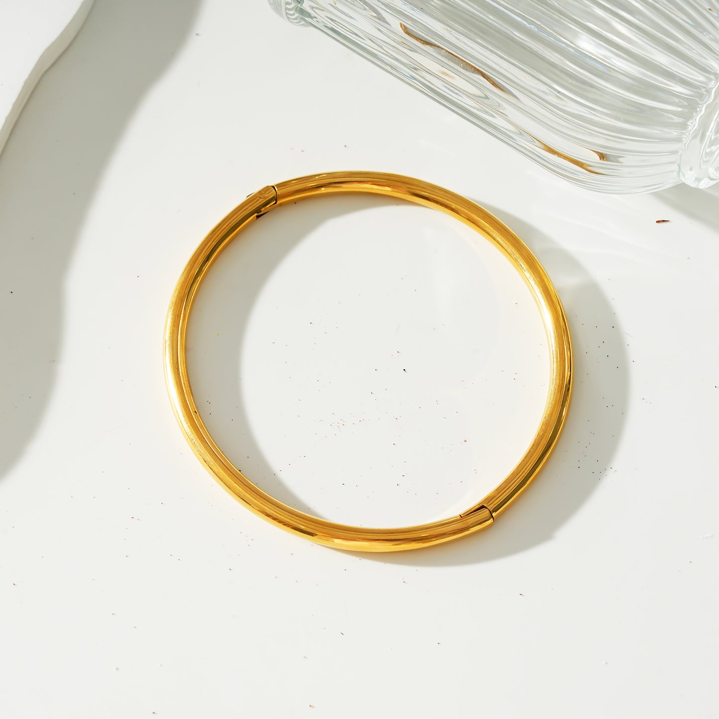 Style BARGARH: Classic Style Bangle Bracelet in Gold