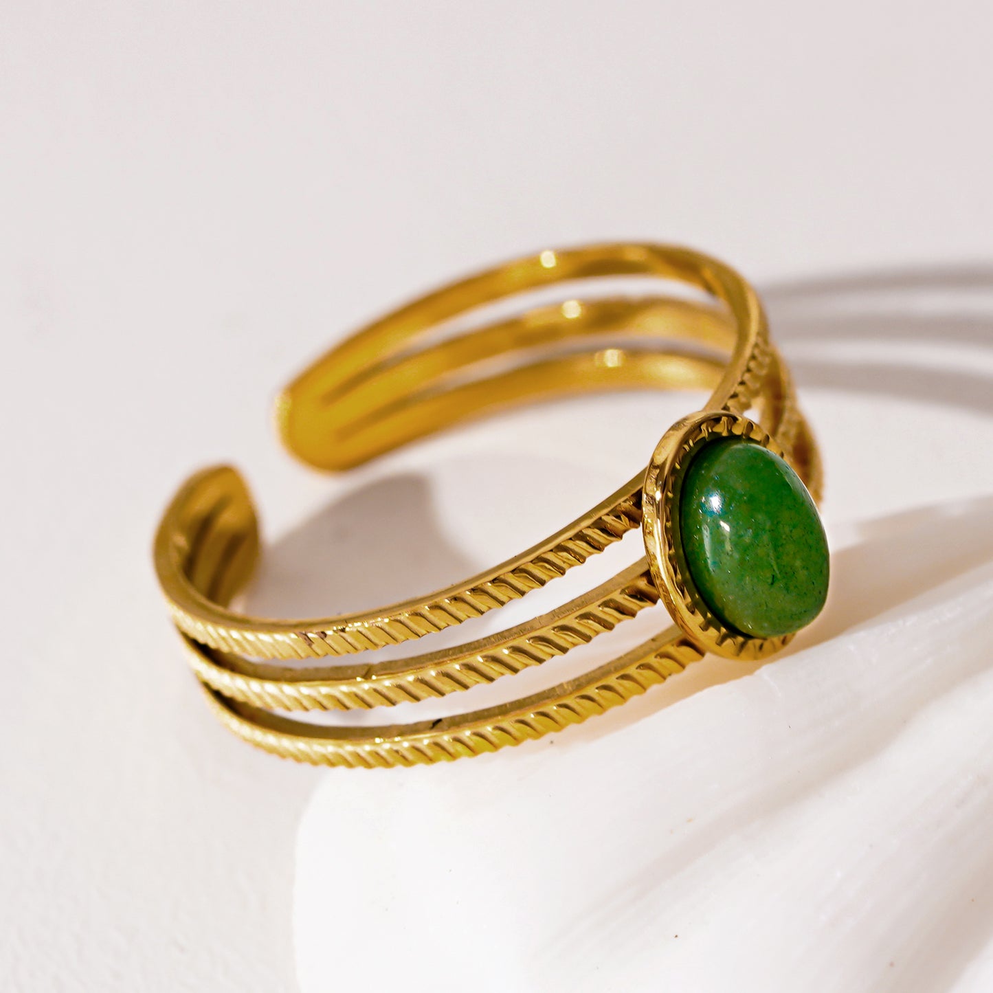 ELMARIE: Triple Banded Textured Ring Green Aventurine Stone Centre Piece