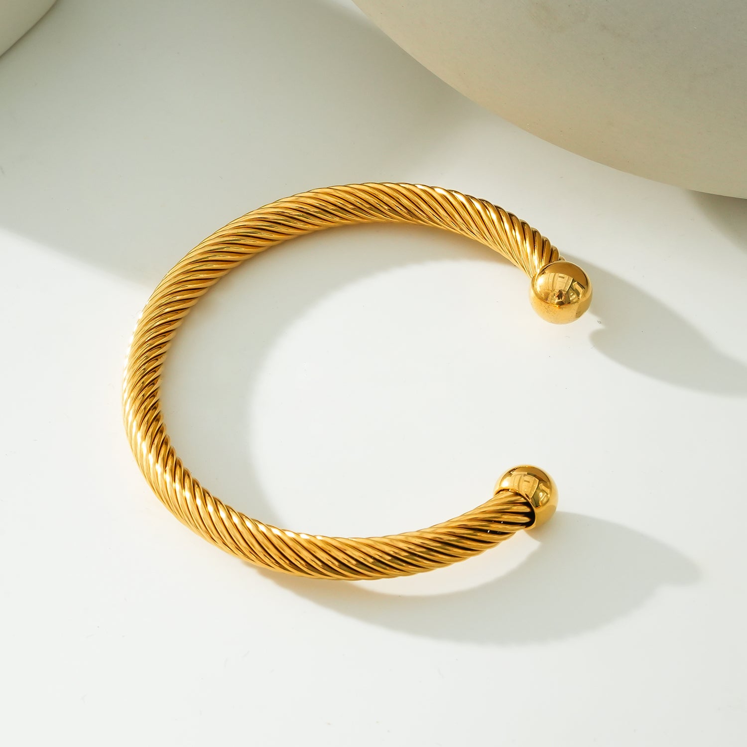 GOCHAR: Contemporary Elegance - Bracelet with Surface Lines & Ball Bead Accents