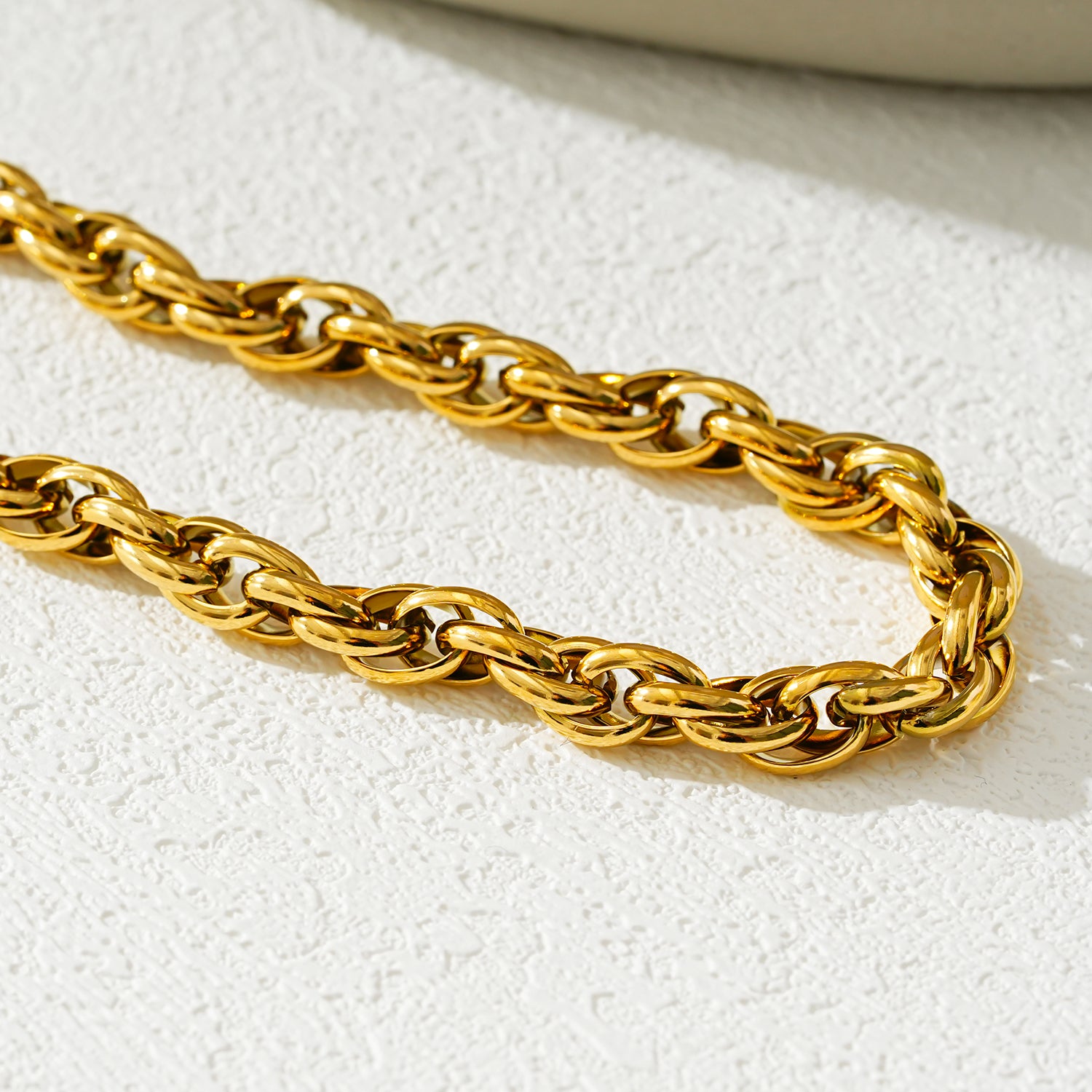 Style ISLINGTON: Chunky Intricate Multi-Link Chain Necklace