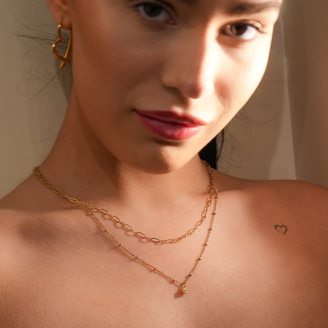 hackney-nine | hackneynine | Style KATERI 52205G Gold: Pre-Layered Chains Necklace with a Solitaire Zirconia Charm Pendant