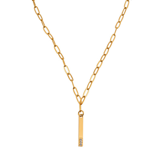 Style KORATIA: Minimalist Necklace with Paper-Clip Chain and Bar Charm Zirconia Embedded Pendant in Gold