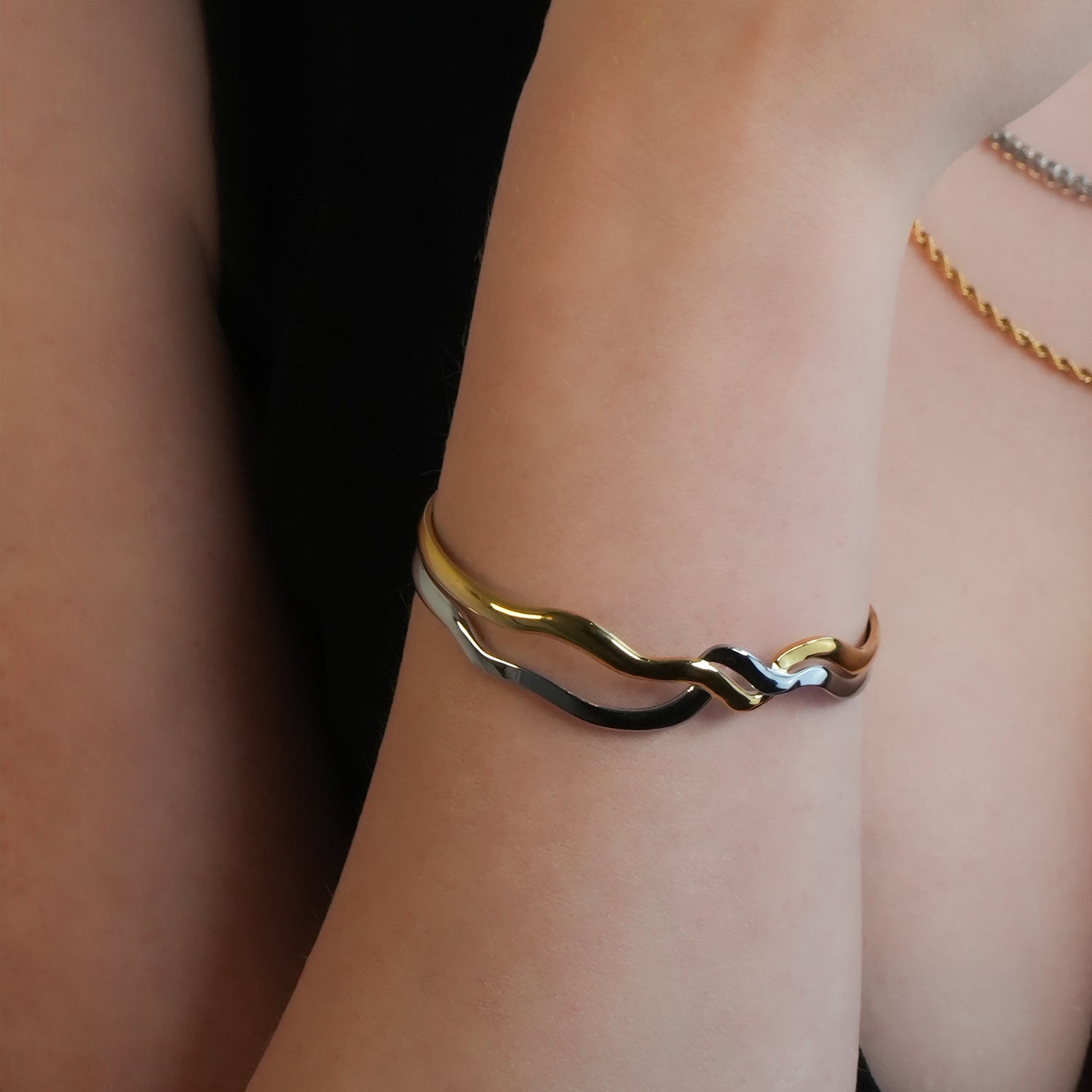 FREDRIKA: Mixed Metals Abstract Geometric-Chic Bracelet