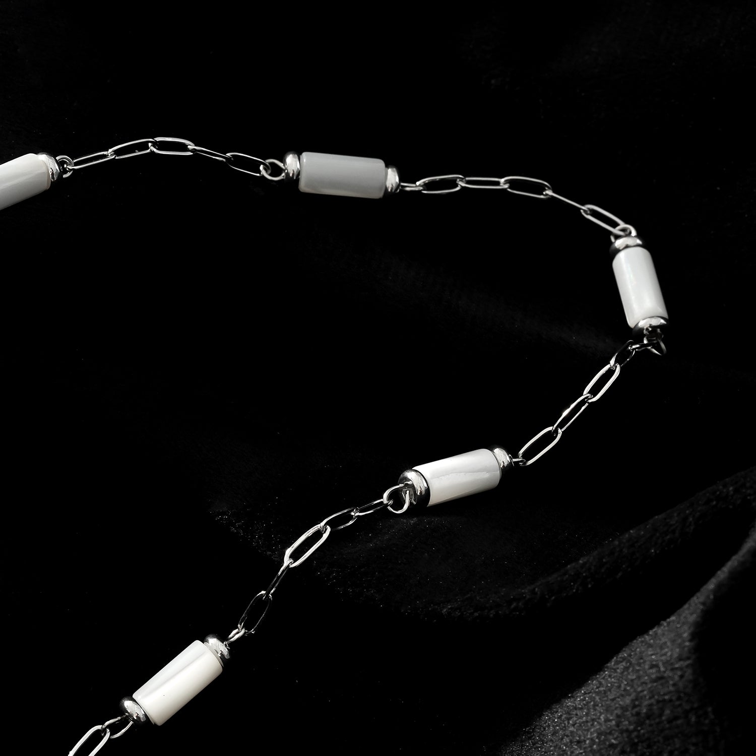 MALIBU: Mix Chain Necklace featuring Natural Shell & White Gold (Silver Toned) Metal