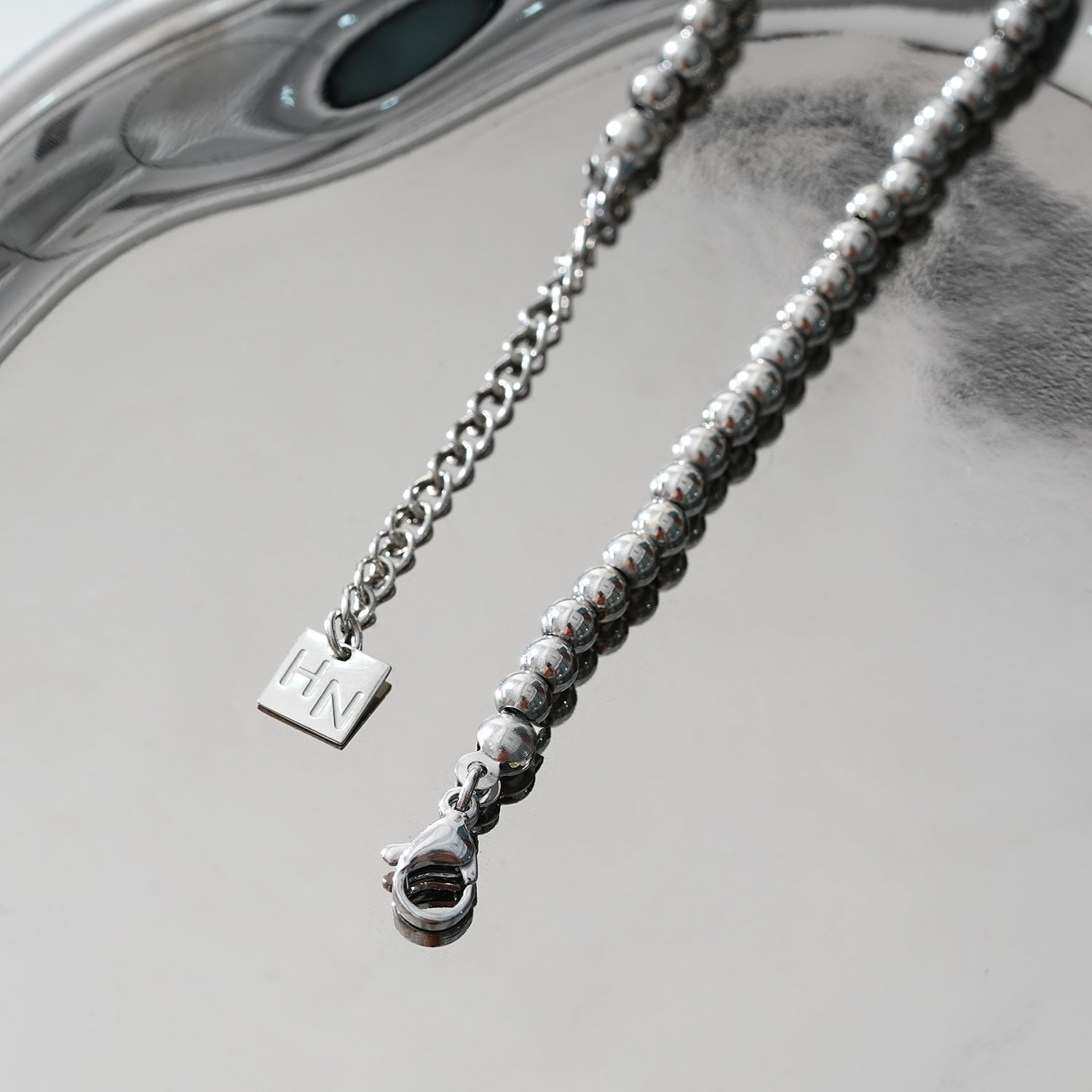 Style MANAMI LG 6494S: Ball-Beads Contemporary Chain Silver Anklet.