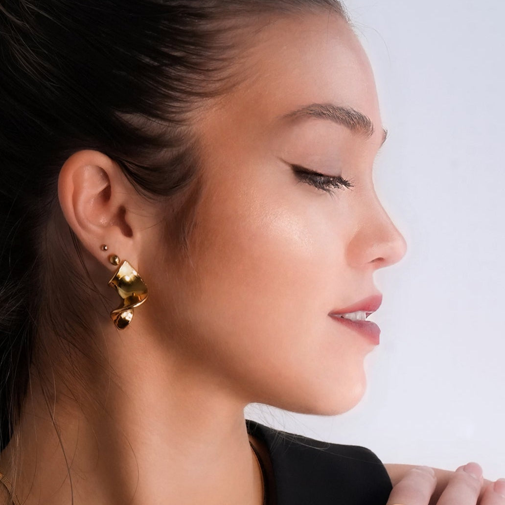 MARGINA: Modernist Avent Garde Twisted Shape Stud Earrings - A Bold Statement of Contemporary Elegance