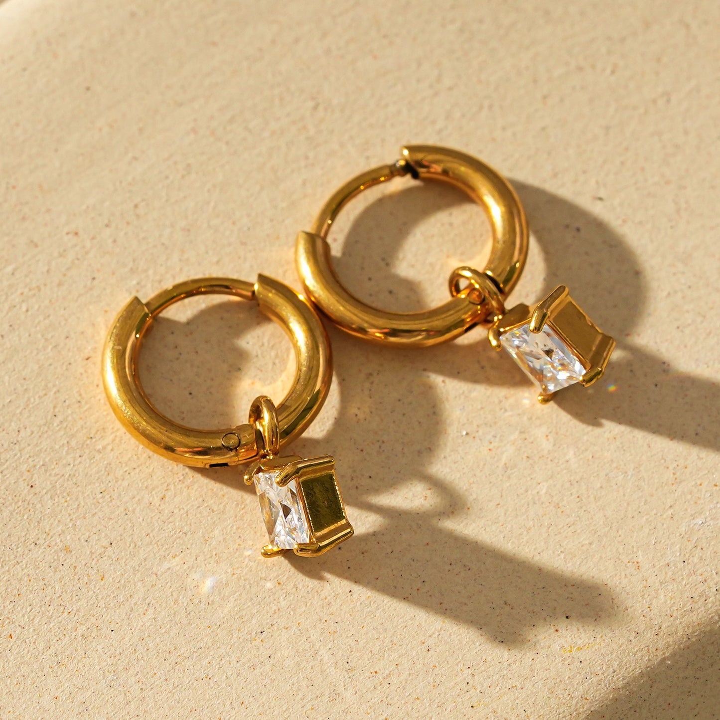 Style MORANDI Gold: Vintage Inspired Hoops with Removable Moissanite Charms