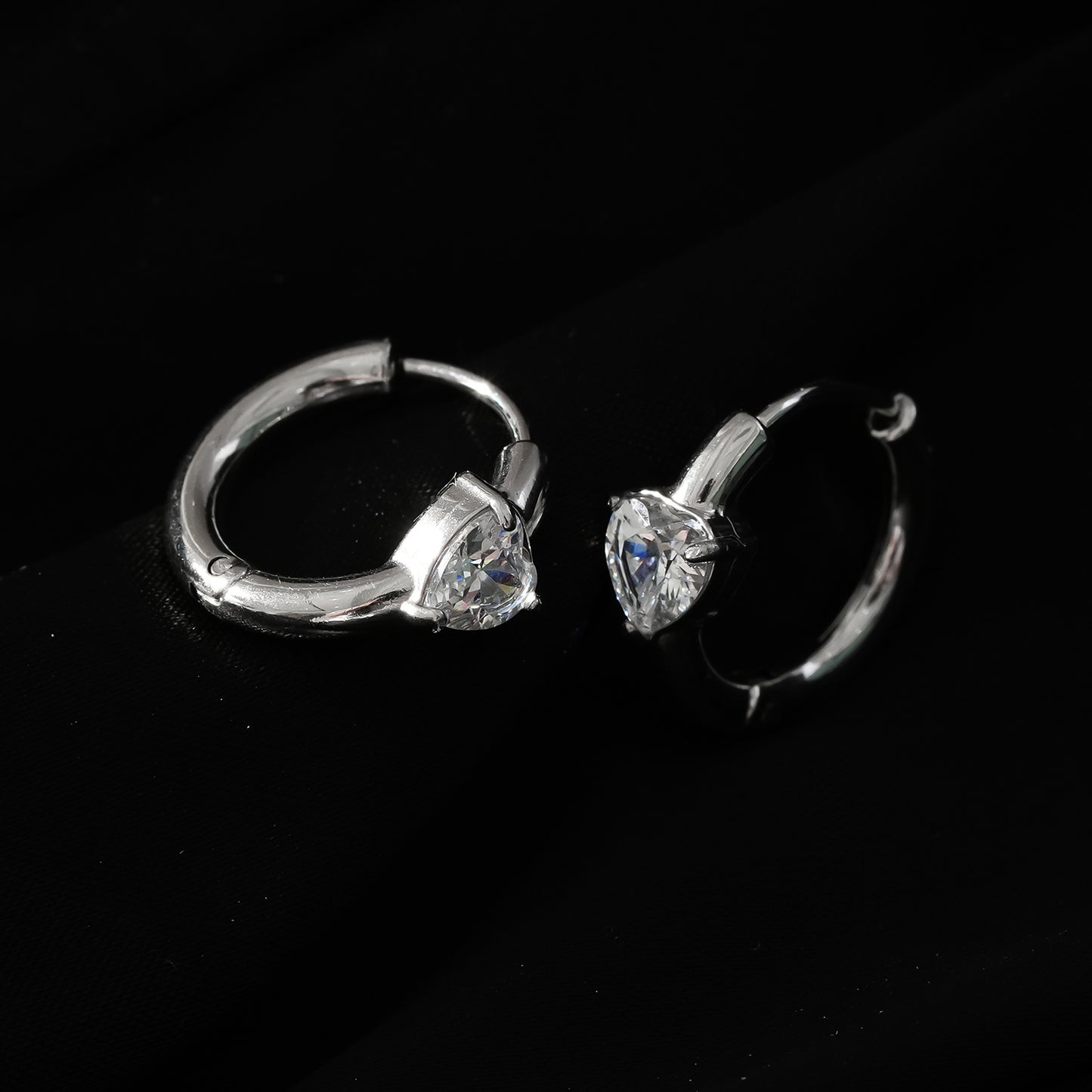 Style PELLE White Gold (Silver Toned) : Mini Hoop Gold Earrings with Heart Shaped Moissanite