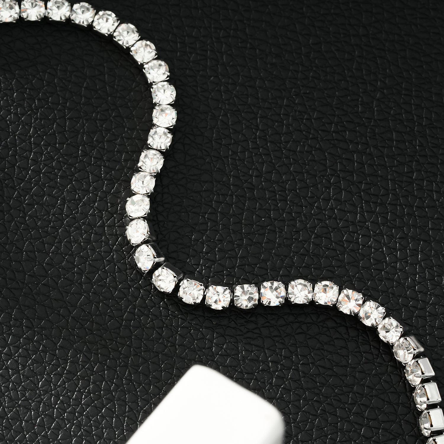 RITMO White Gold (Silver Toned): Classic Tennis Bracelet – Timeless Elegance for Every Occasion