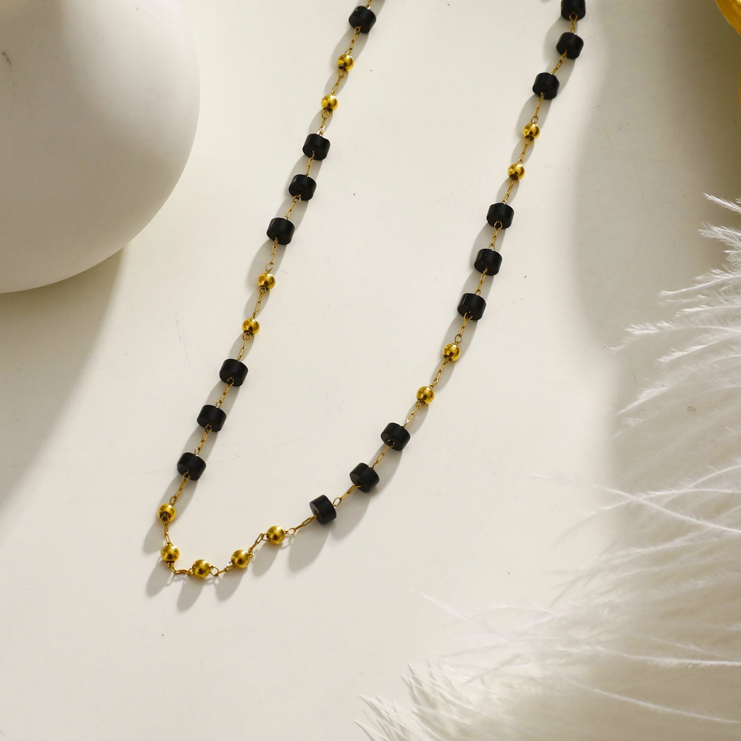 SANTA CRUZ Black Onyx and Gold Beaded Chain Necklace